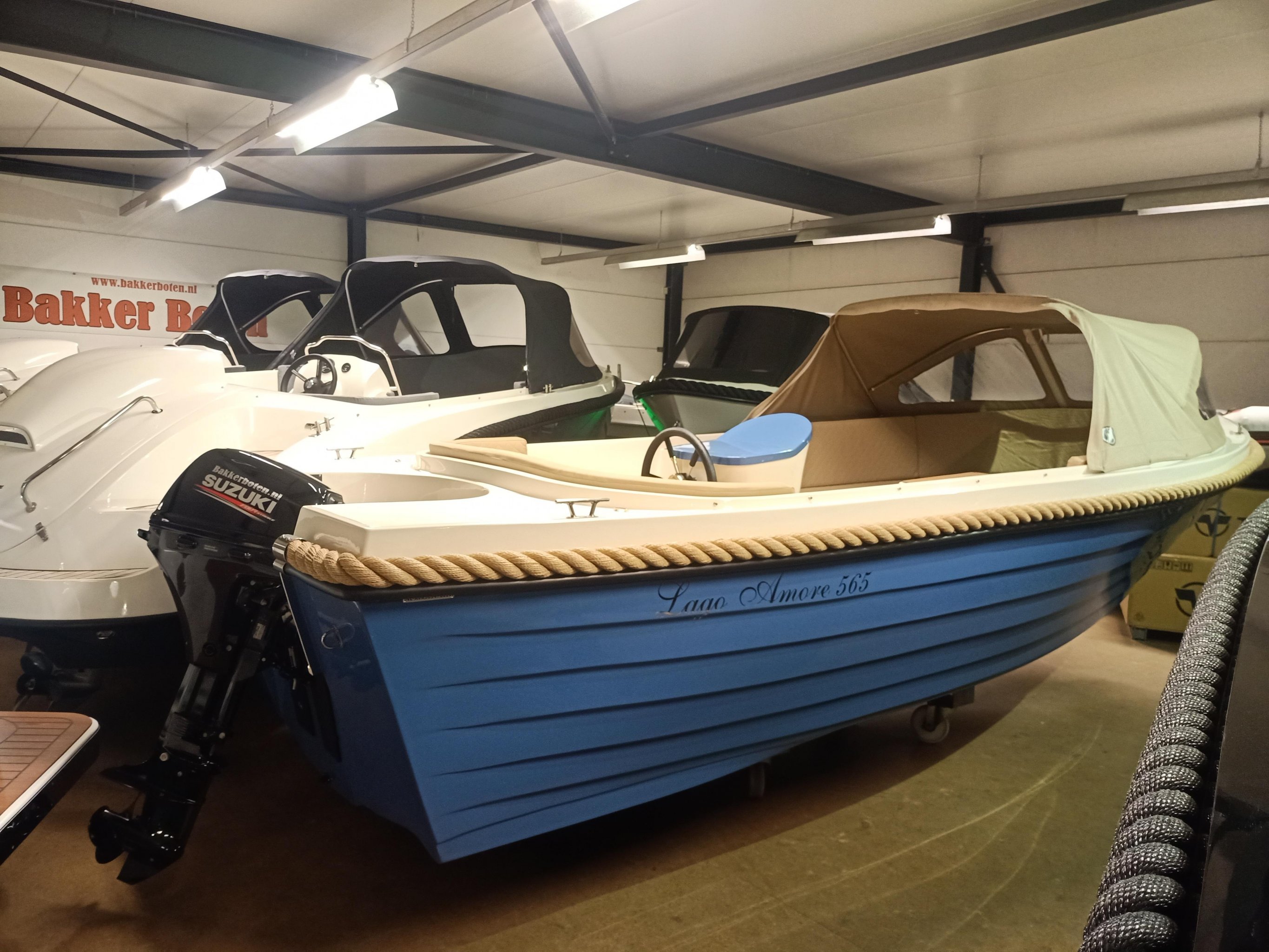 Lago Amore 565 nieuw, 9.9pk Suzuki efi — foto 13 van 30