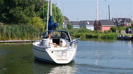 Bavaria 320 Sportline (1991) — foto 4 van 12