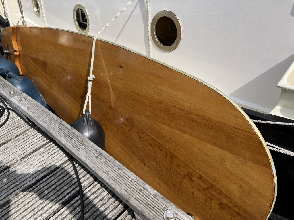 Huitema Zeeschouw 800 (1977) – Goed onderhouden platbodem met veel karakter — foto 16 van 41