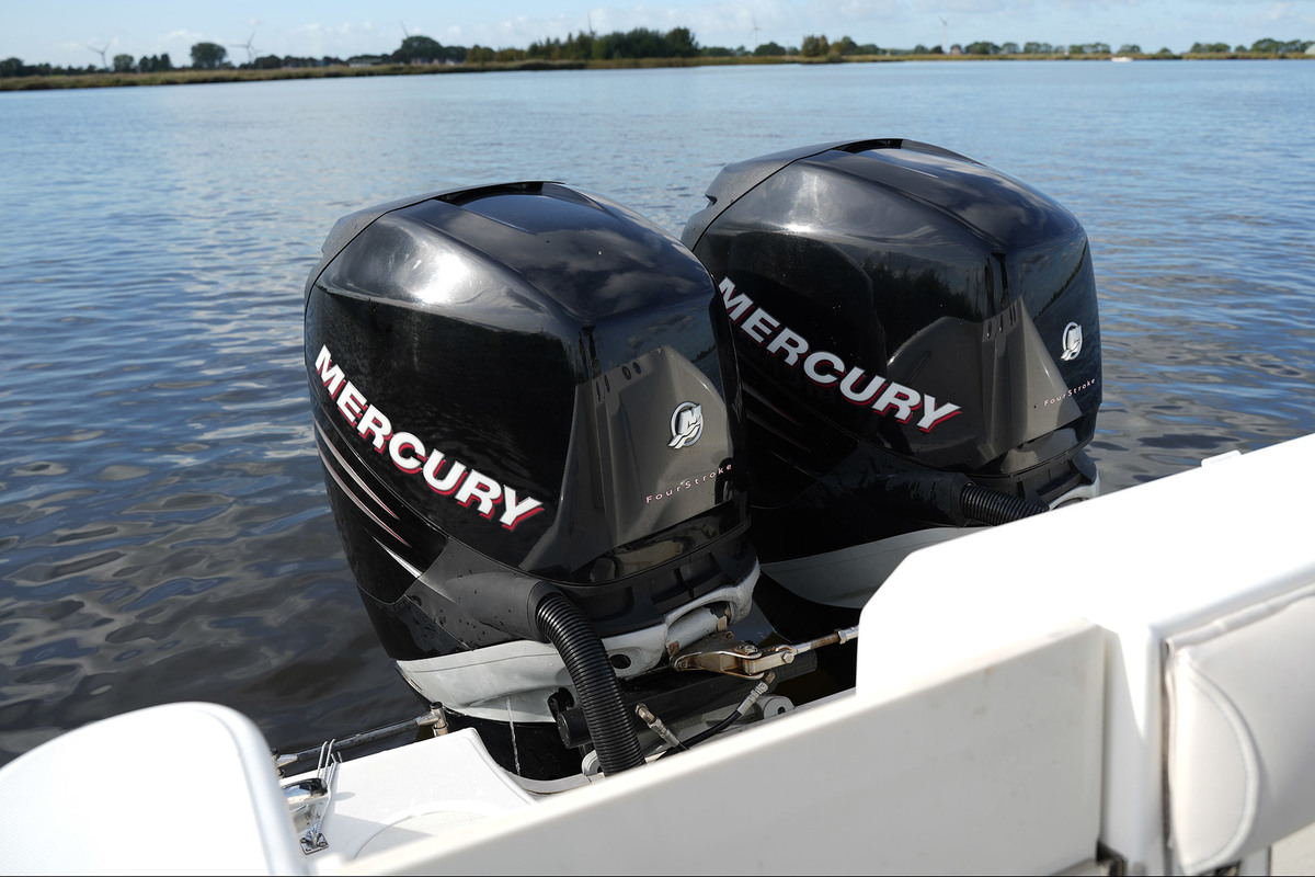 Boston Whaler 270 Outrage — foto 35 van 44