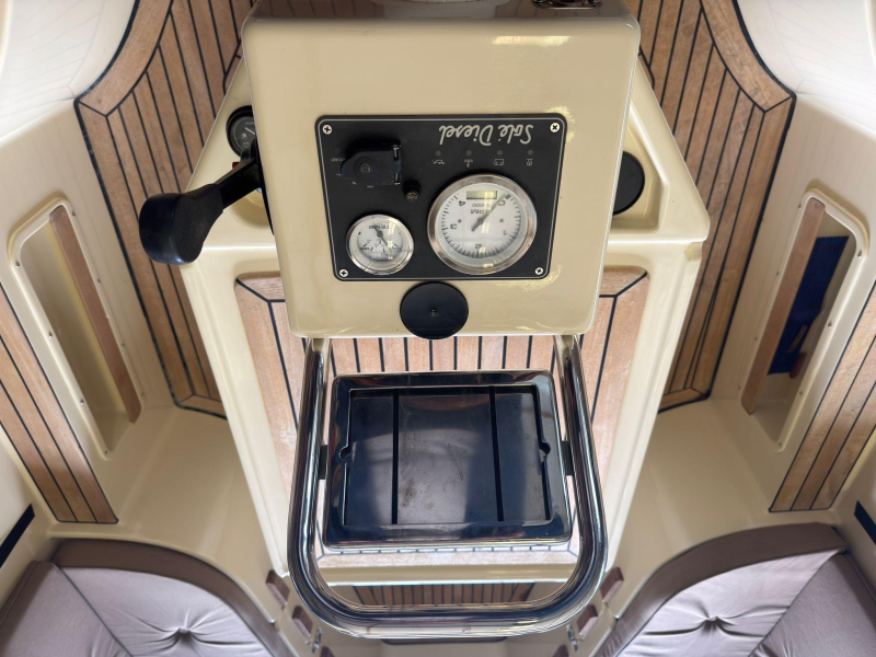 Clever Mirage 600 — foto 6 van 12