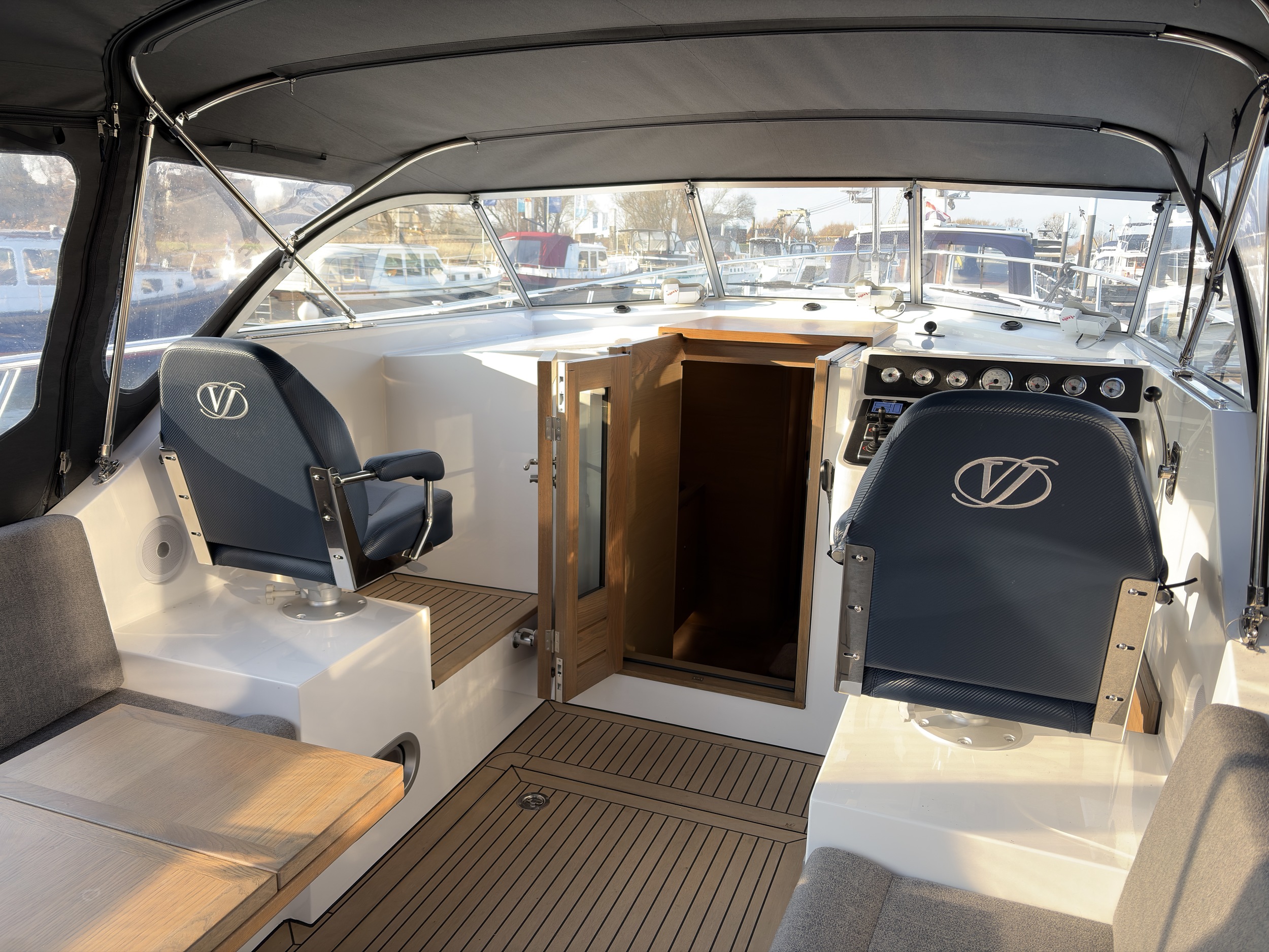 Vedette 37 Cabin Comfort Line — foto 6 van 28