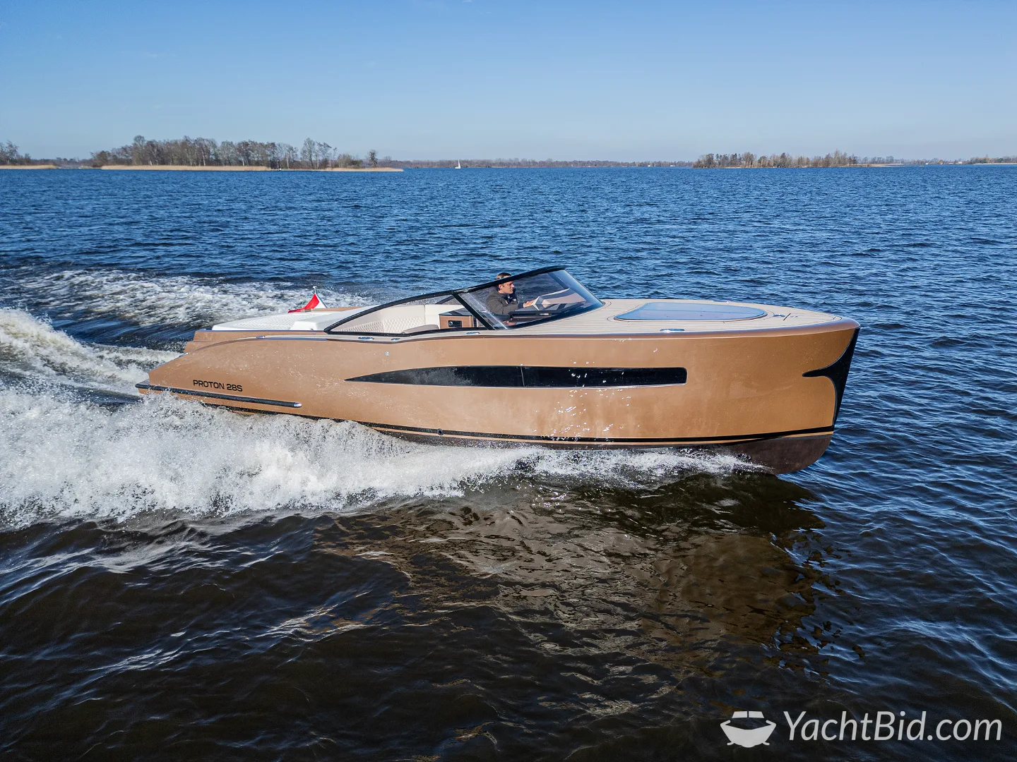 Proton Yachts — foto 1 van 8