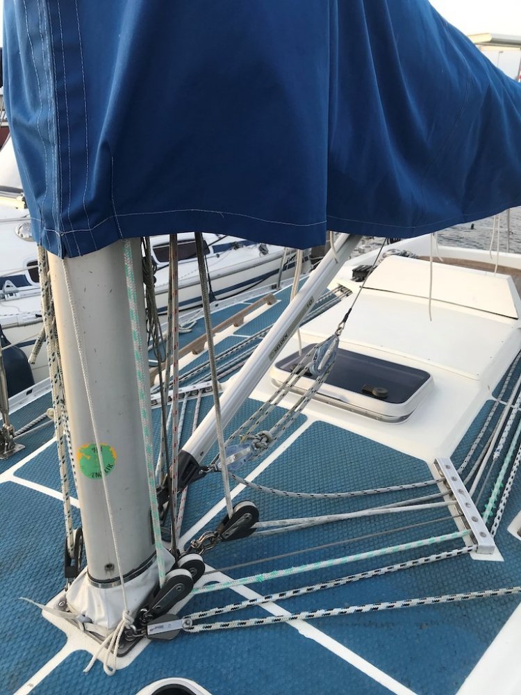 Bianca - Sailing Yacht - GRP (Polyester) - 1990 - € 19.900 — foto 5 van 11