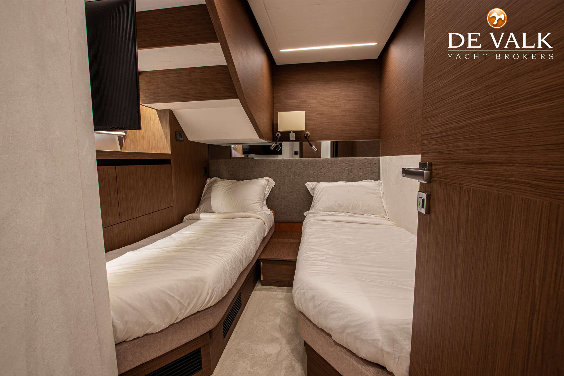 Prestige X70 — foto 38 van 44