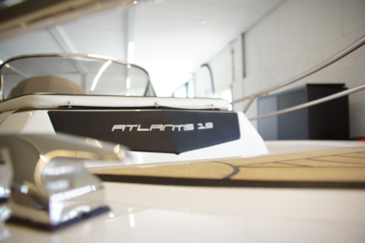 Ranieri Internationale Atlantis 19 incl. 130pk Yamaha en trailer — foto 14 van 25