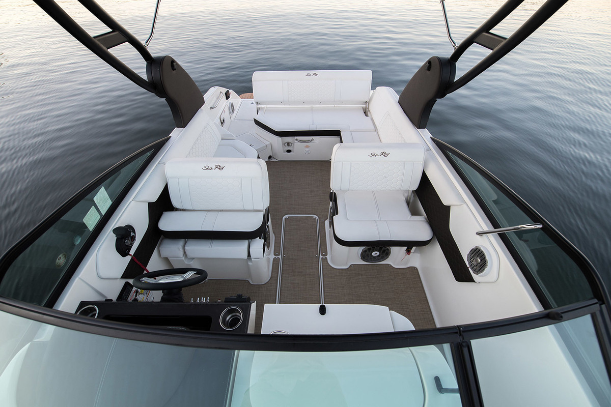Sea Ray SDX 250 Outboard — foto 16 van 28