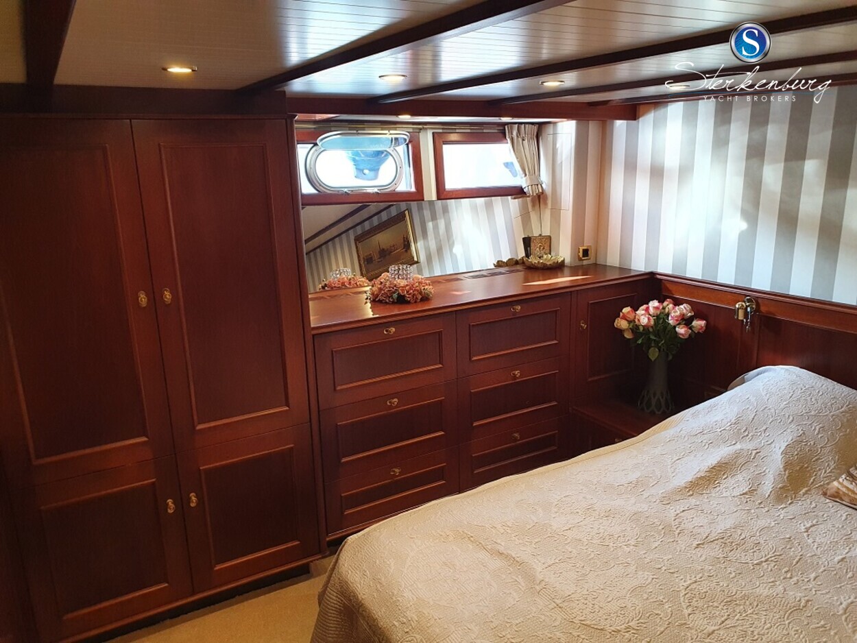 Alm Delfino 60 — foto 32 van 48