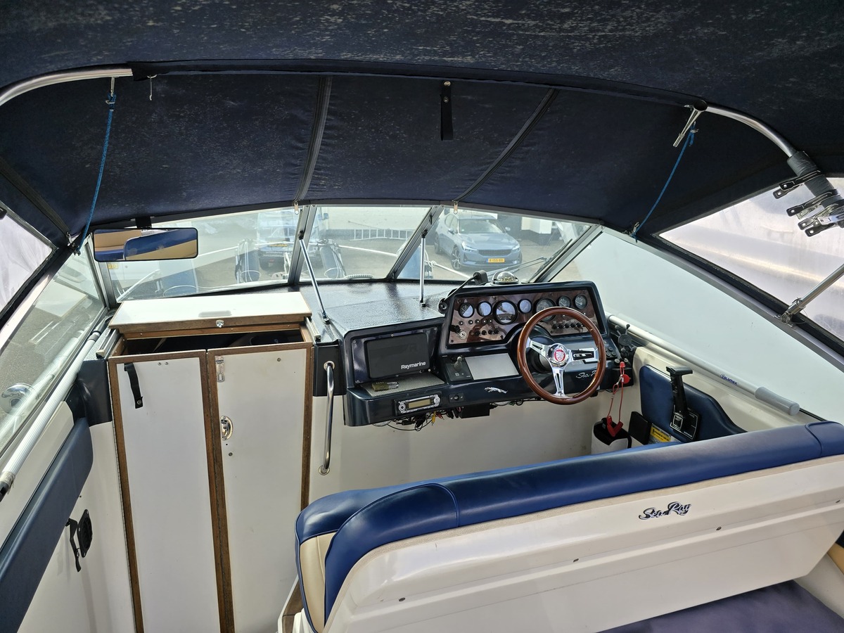 Sea Ray 220DA — foto 6 van 23