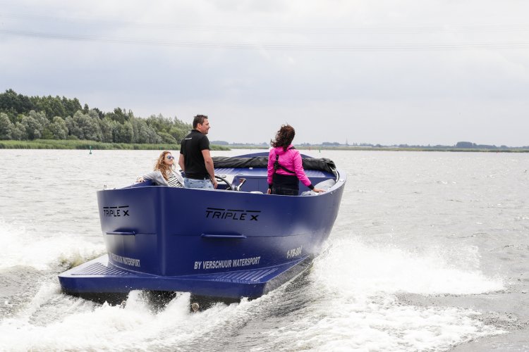Triple X 800 DE GROOTSTE SLOEPENSHOWROOM VAN NEDERLAND — foto 7 van 22
