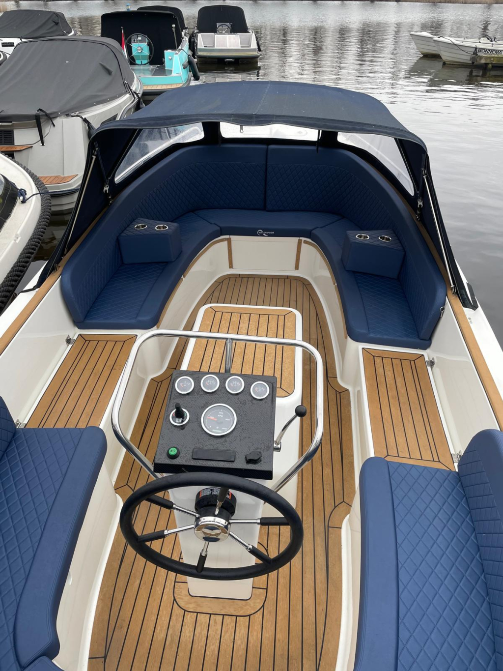 Waterspoor 630  Vetus 33pk diesel boegschroef, Loosdrecht 7-dagen open — foto 2 van 8