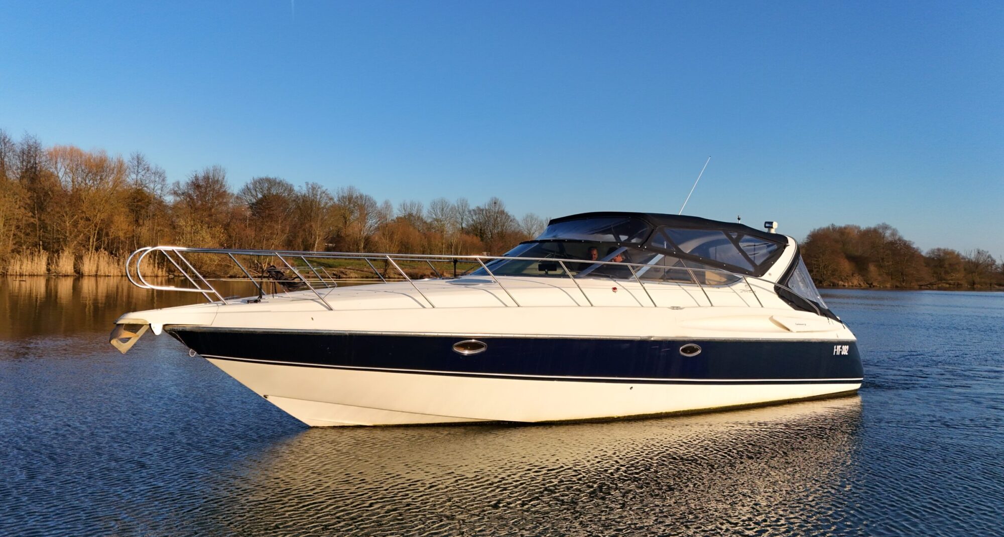 Cranchi Endurance 39 — foto 1 van 40