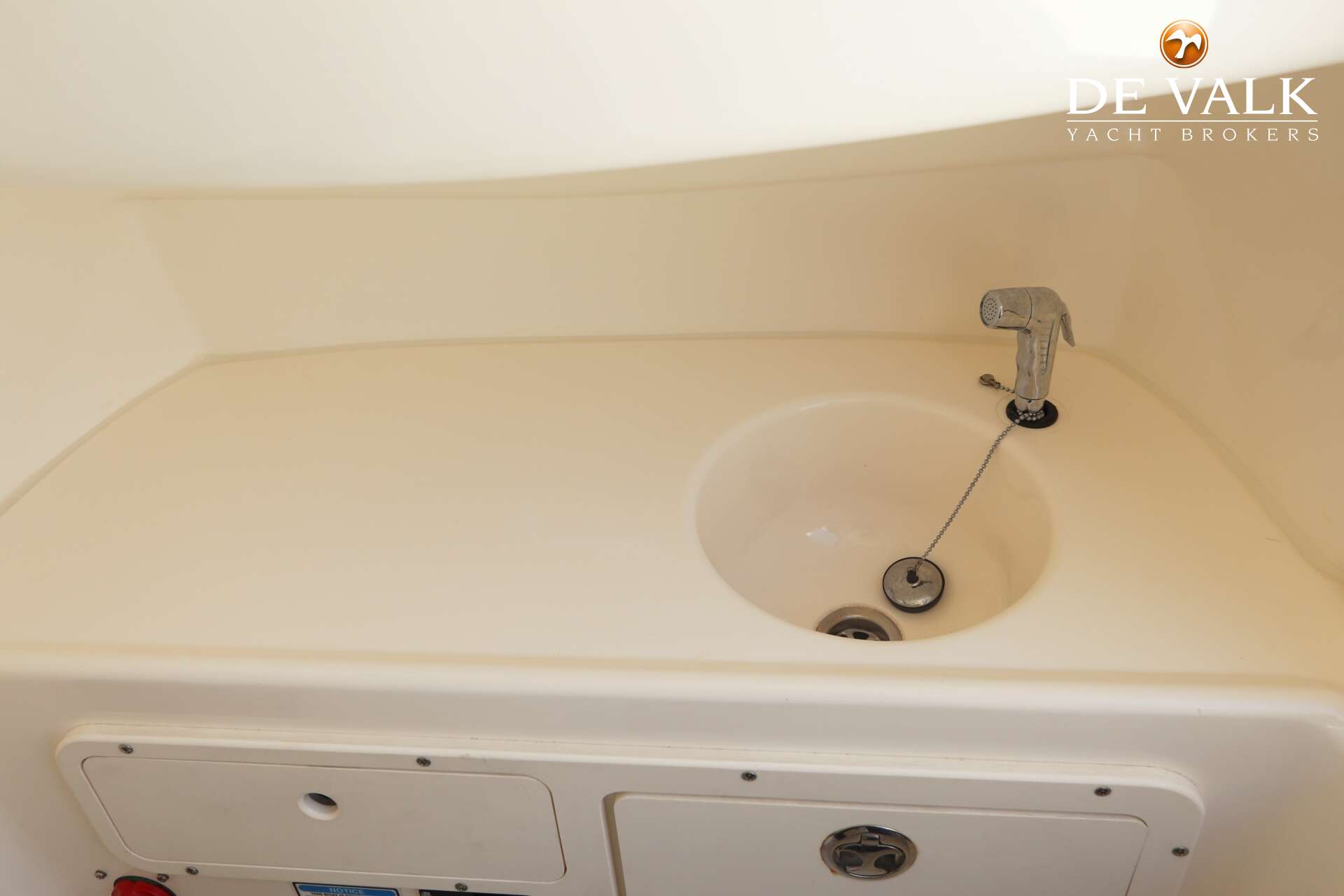 Boston Whaler 270 Outrage — foto 33 van 42