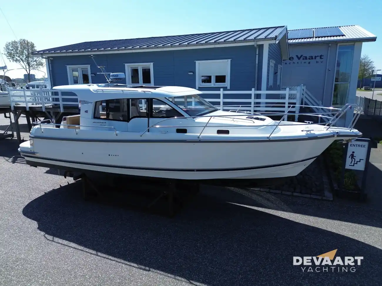 Nimbus 365 Coupe — foto 1 van 27