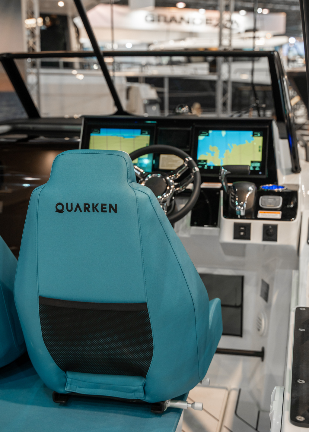 Quarken 27 T-TOP V2 ONYX (prijs Incl. Yamaha 300pk) — foto 20 van 25