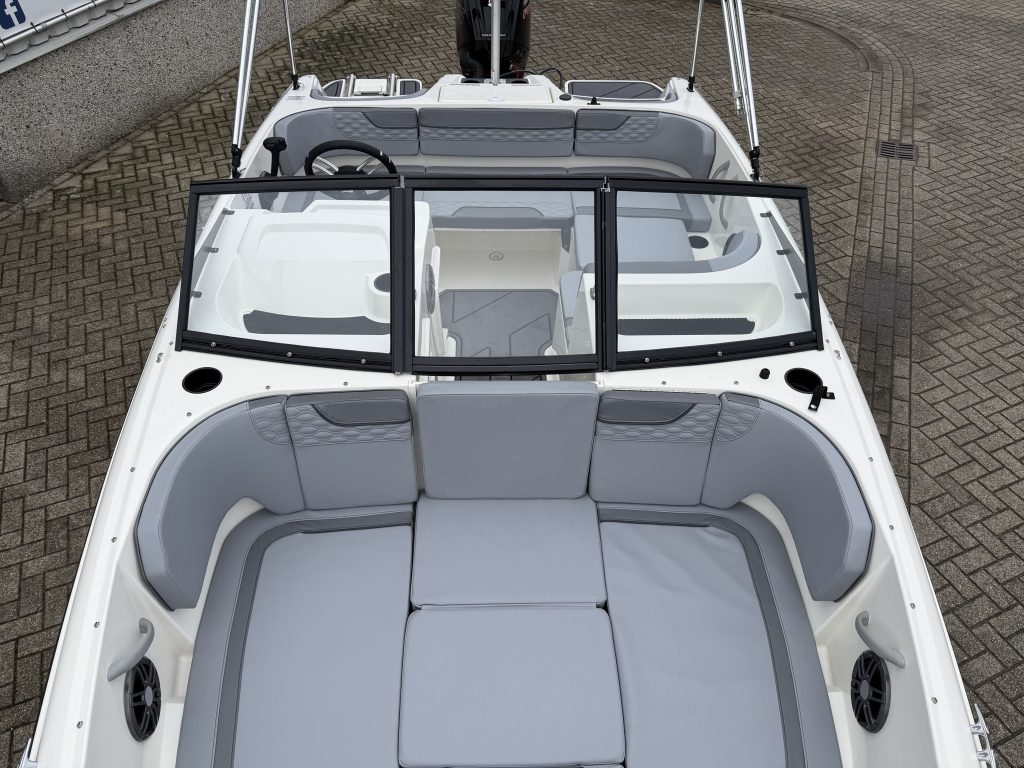 Bayliner Element M17 met Mercury 115pk Pro XS — foto 13 van 32