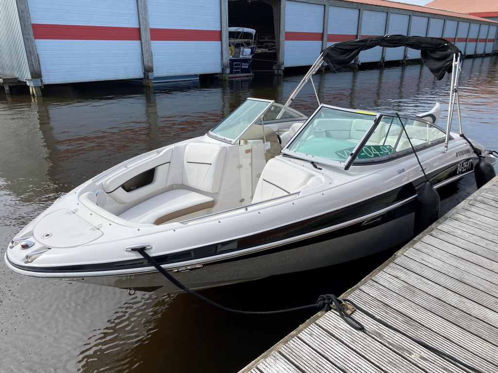 Four Winns H240 — foto 6 van 29