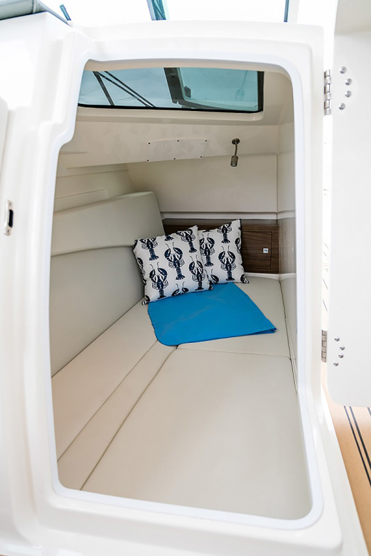 Boston Whaler 320 Vantage — foto 13 van 20