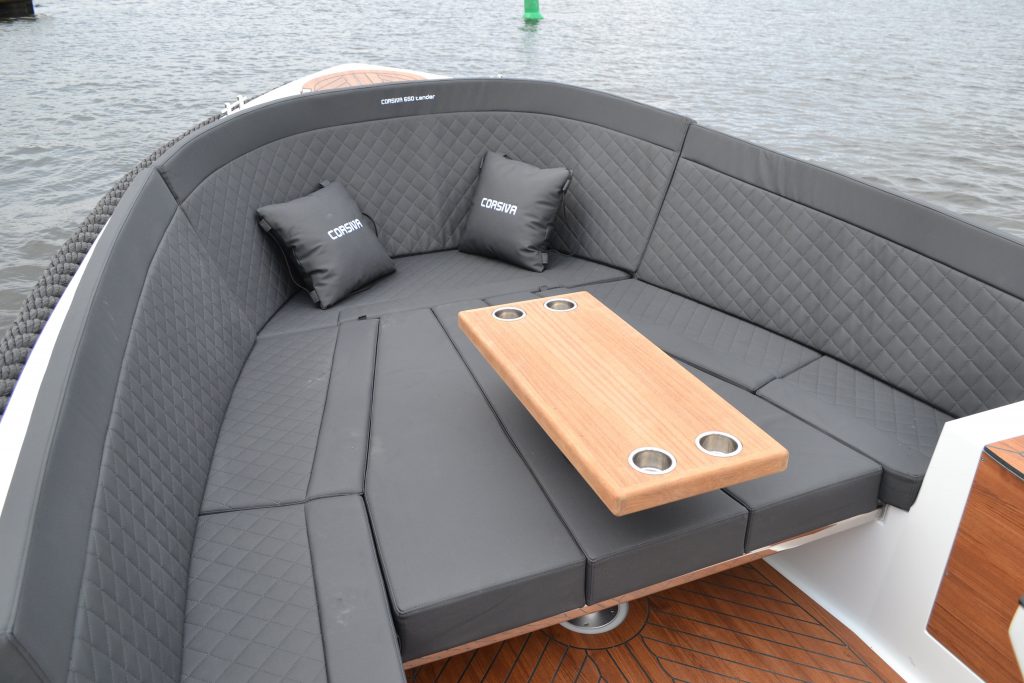 Corsiva 650 tender DE GROOTSTE SLOEPENSHOWROOM VAN NEDERLAND — foto 7 van 8