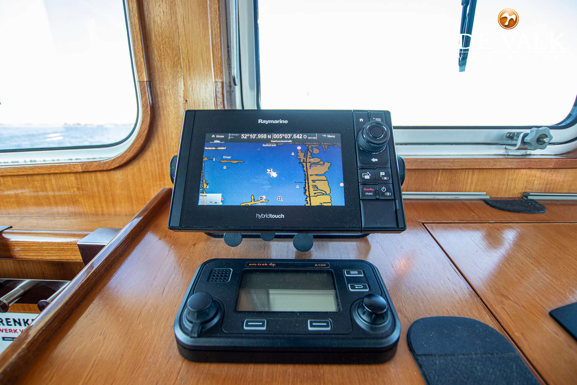 Custom Built Live Aboard 1800 — foto 28 van 45