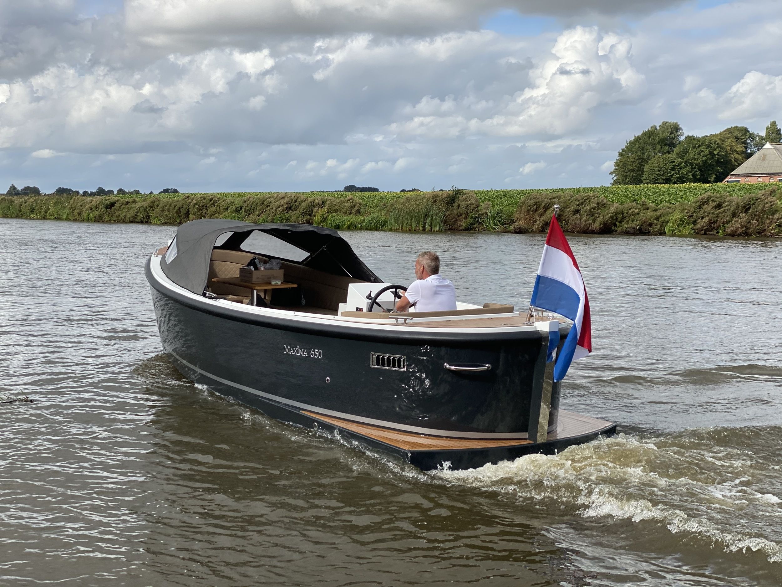 Maxima 650 Flying Lounge — foto 4 van 5