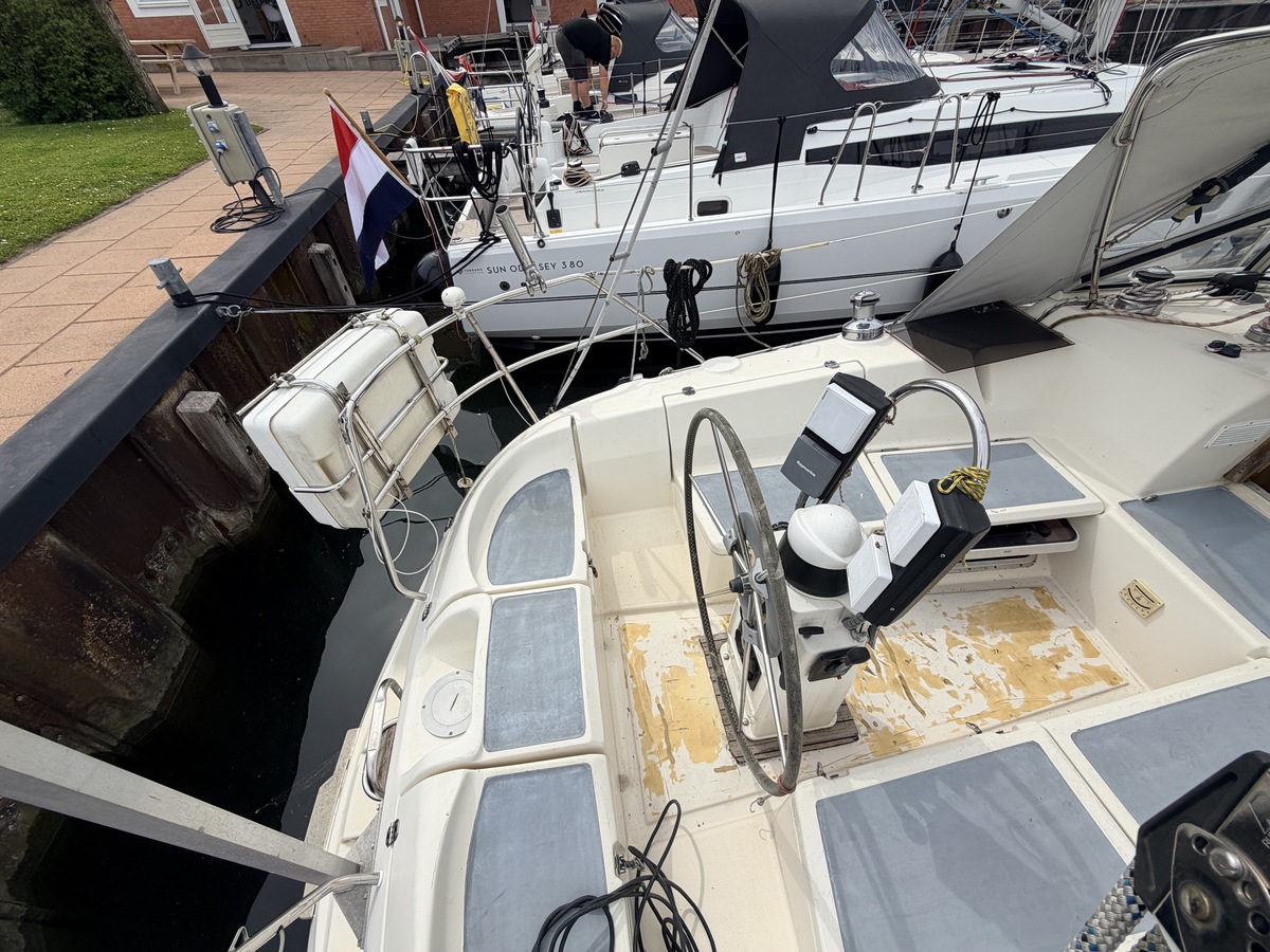 Bavaria Yachtbau GmbH Bavaria Yachts 350 Lagoon — foto 8 van 12