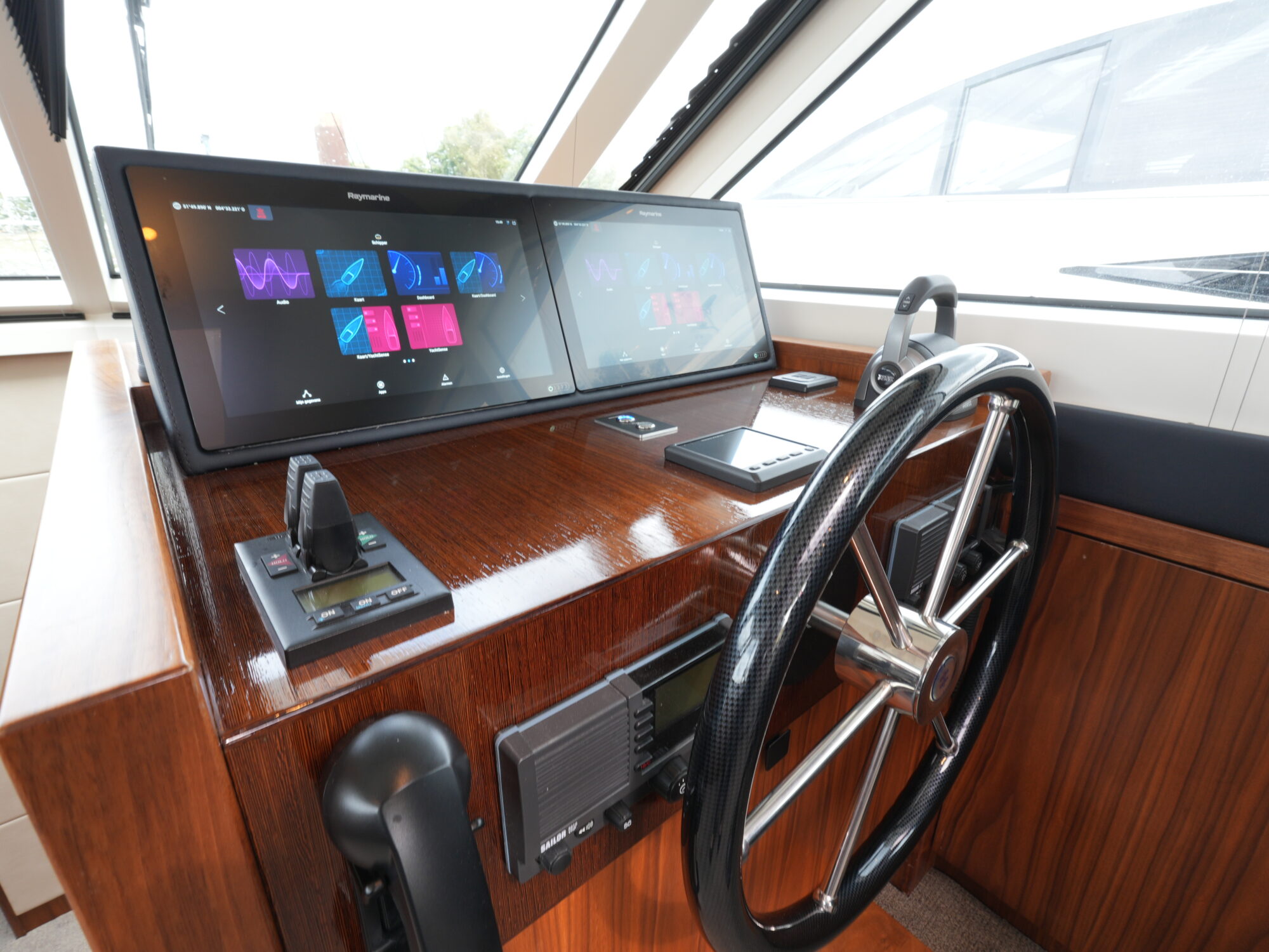 Van den Hoven Executive 15.00 MK II — foto 37 van 70