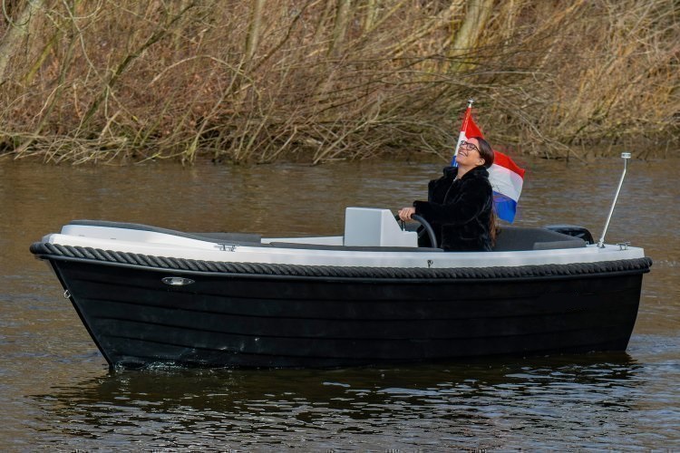 Clever 48 — foto 6 van 7