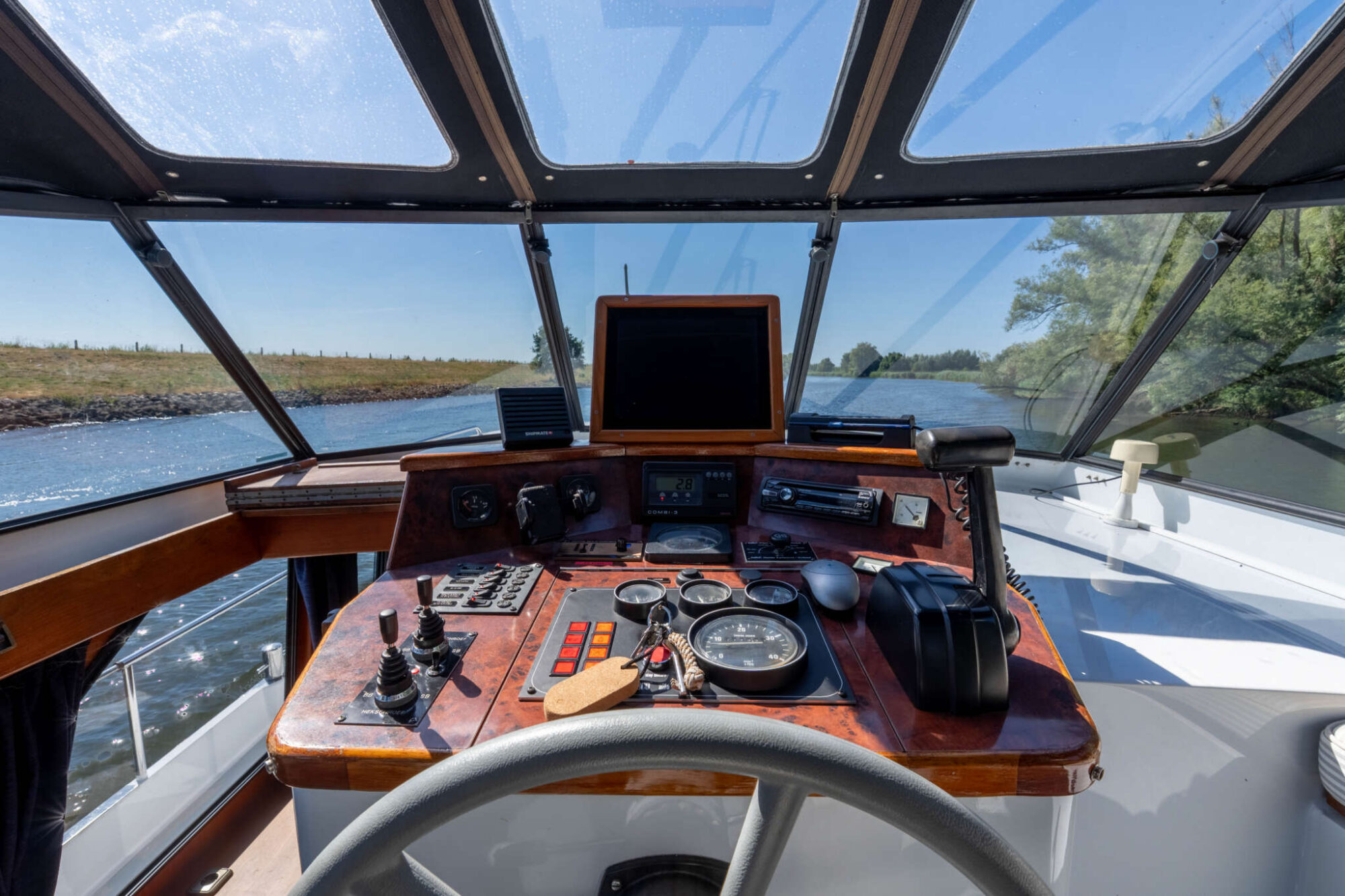 Explorer Classic 14.00 AK Cabrio — foto 45 van 49