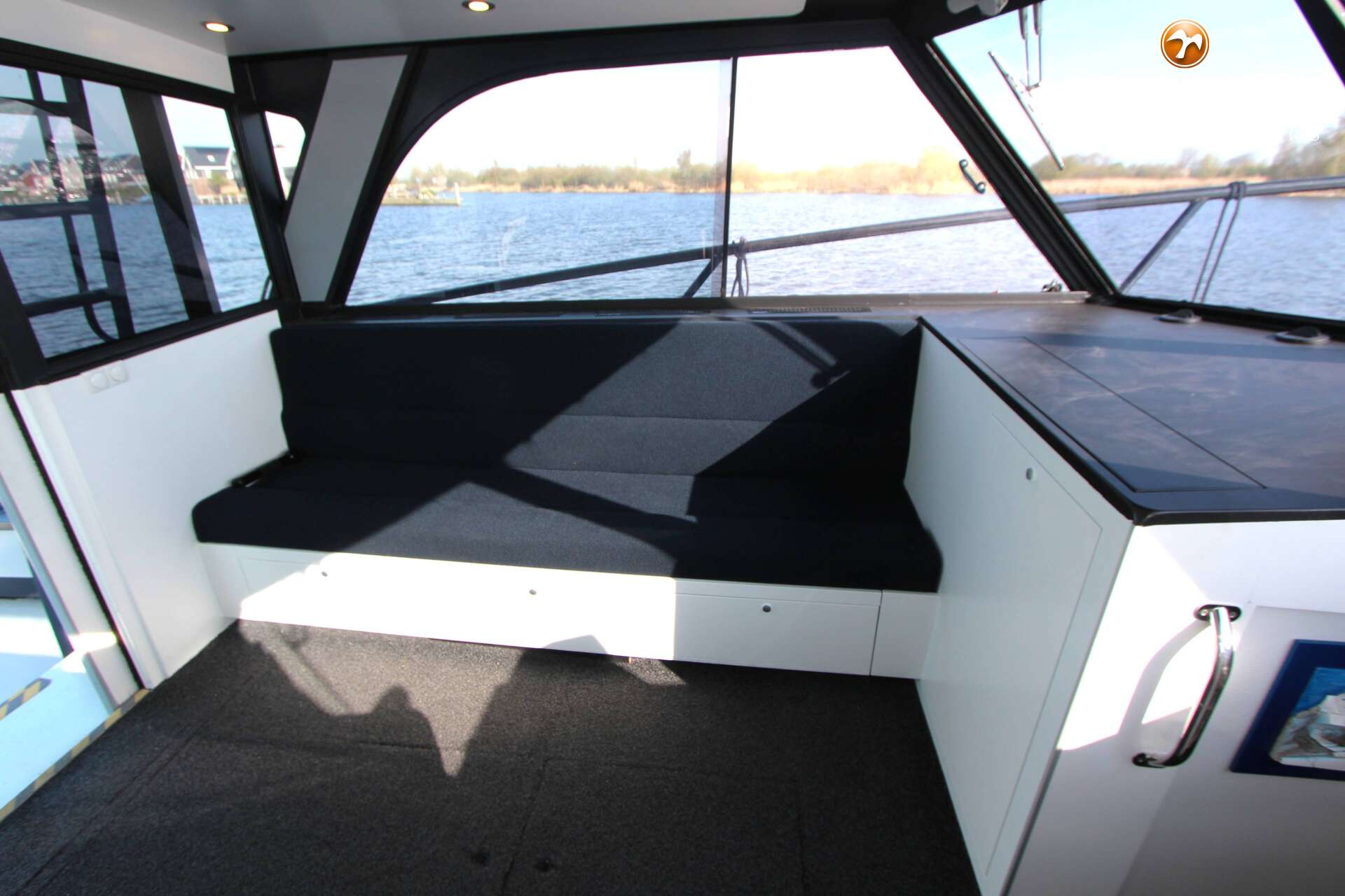 Striker 44 — foto 21 van 32