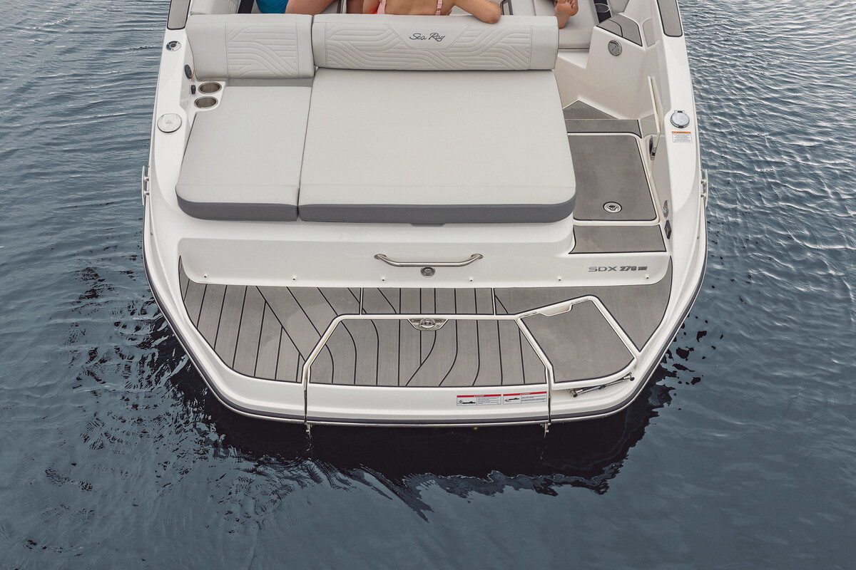 Sea Ray SDX 270 Surf — foto 40 van 43