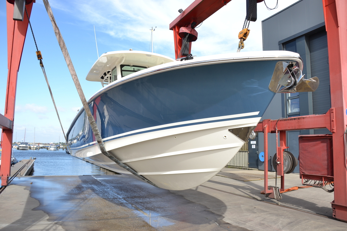 Boston Whaler 330 Outrage — foto 39 van 40