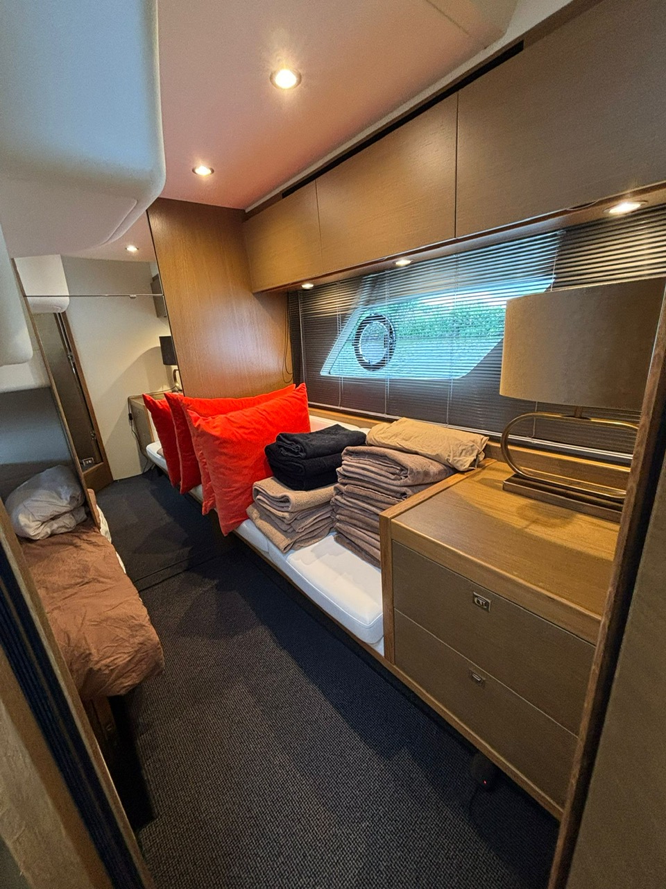 Princess V39 — foto 18 van 20