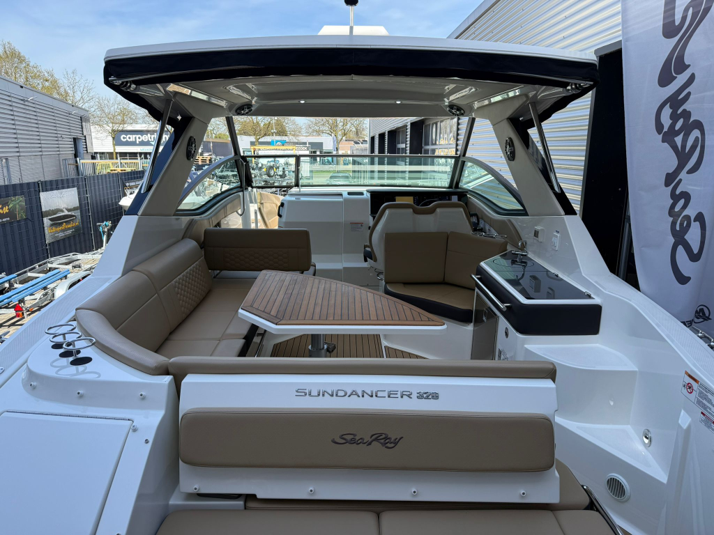 Sea Ray Sundancer 320 — foto 6 van 39