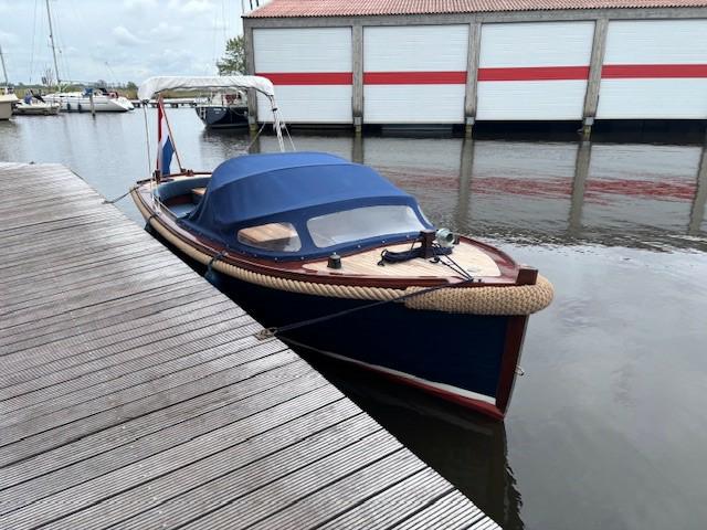 Galon 665 — foto 1 van 8