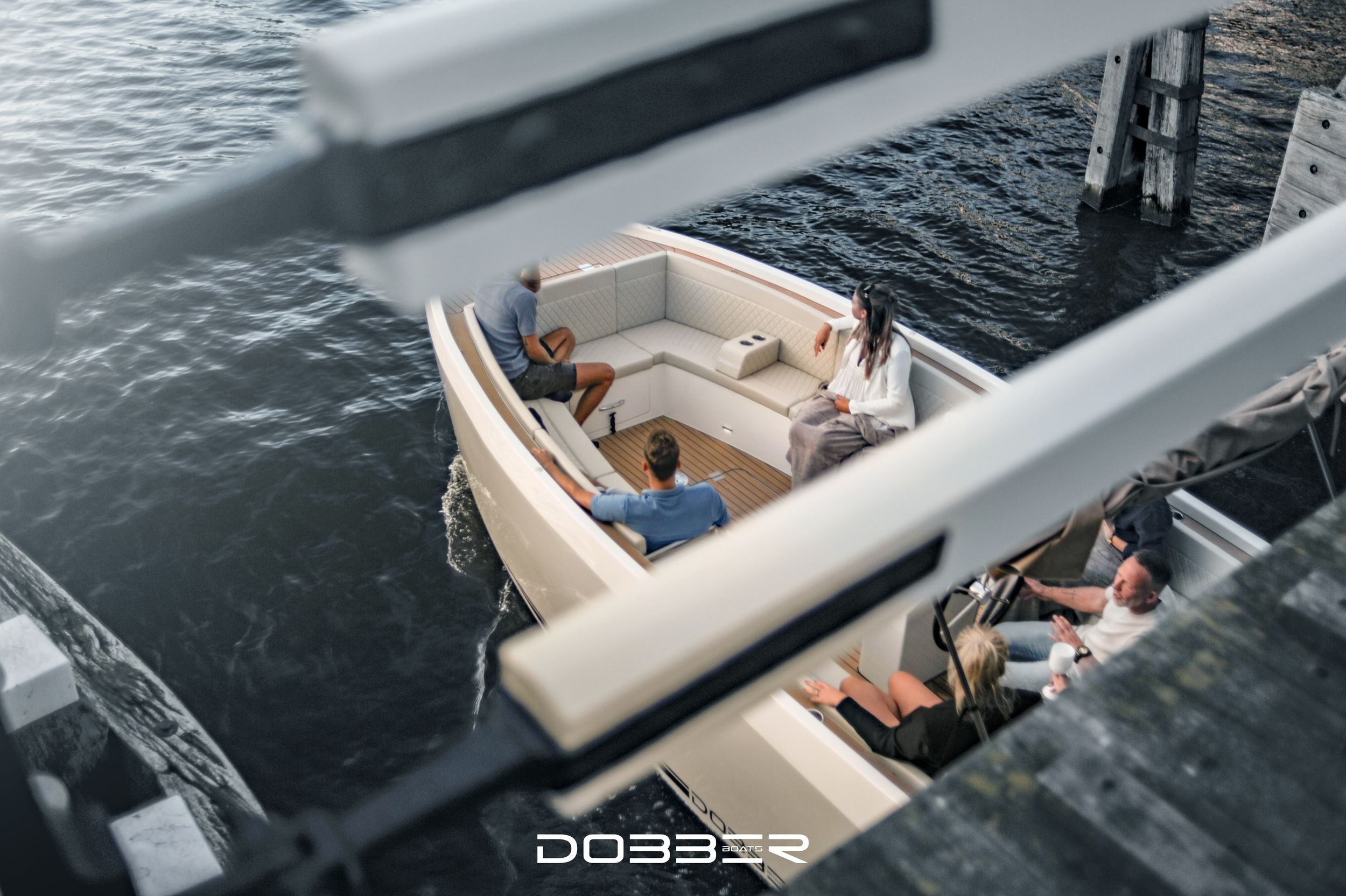 DOBBER 750 Tender — foto 2 van 12
