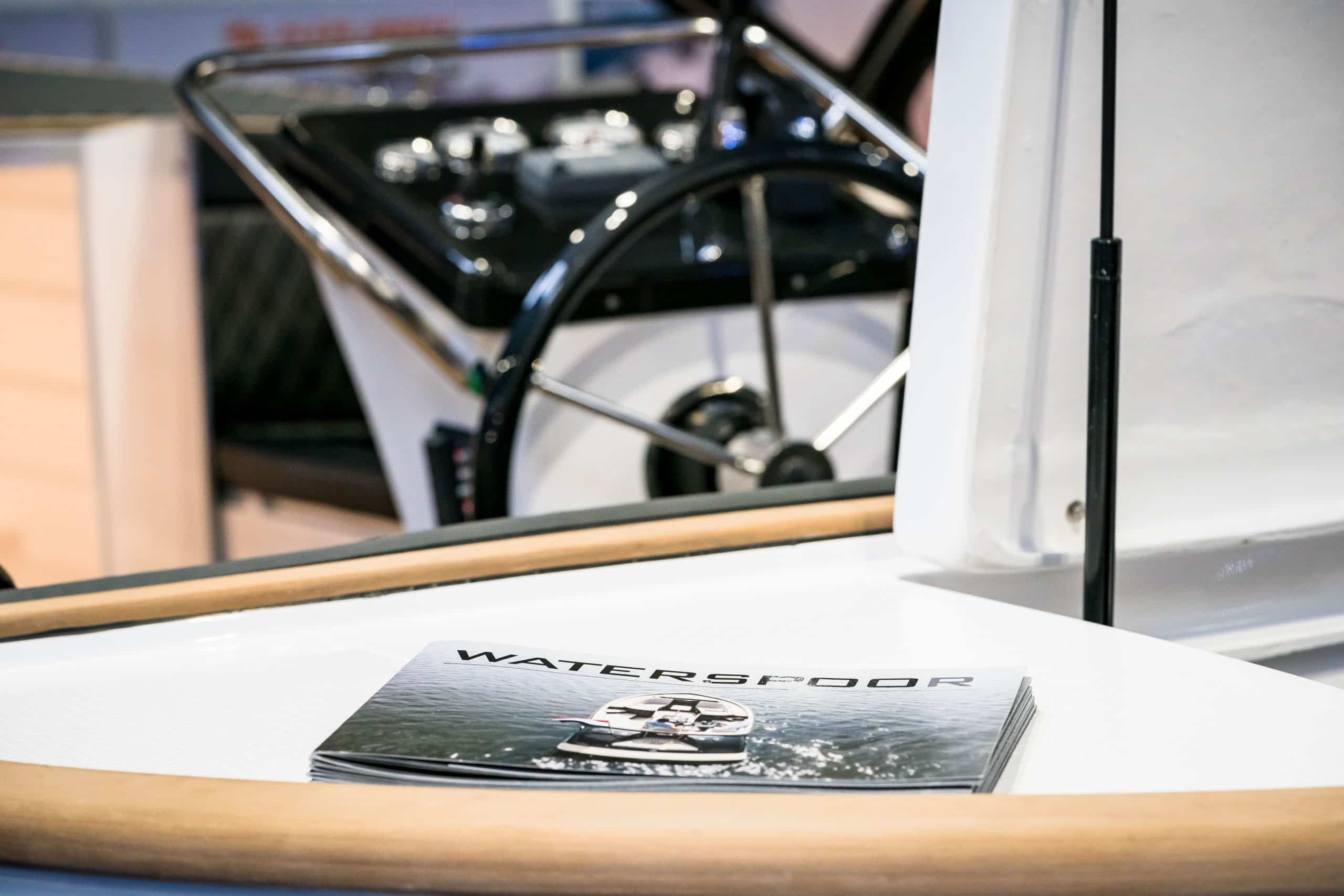 Waterspoor 717 Outboard — foto 18 van 18