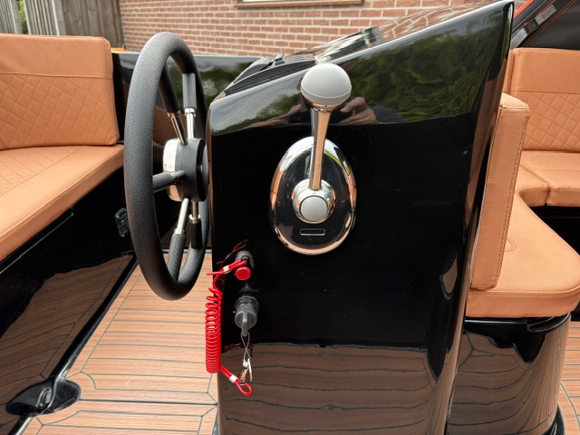 Op bestelling leverbaar!! Coastliner 545 met Tohatsu 20 PK en  Buiskap — foto 12 van 22