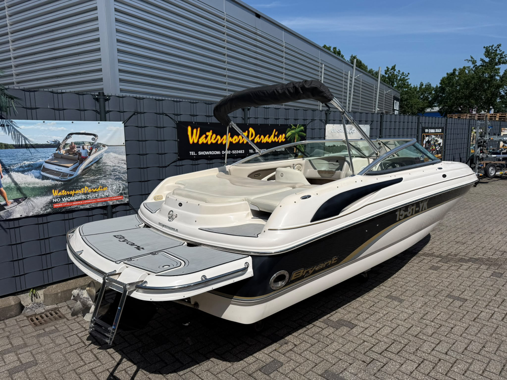 Bryant 206 Bowrider — foto 30 van 31