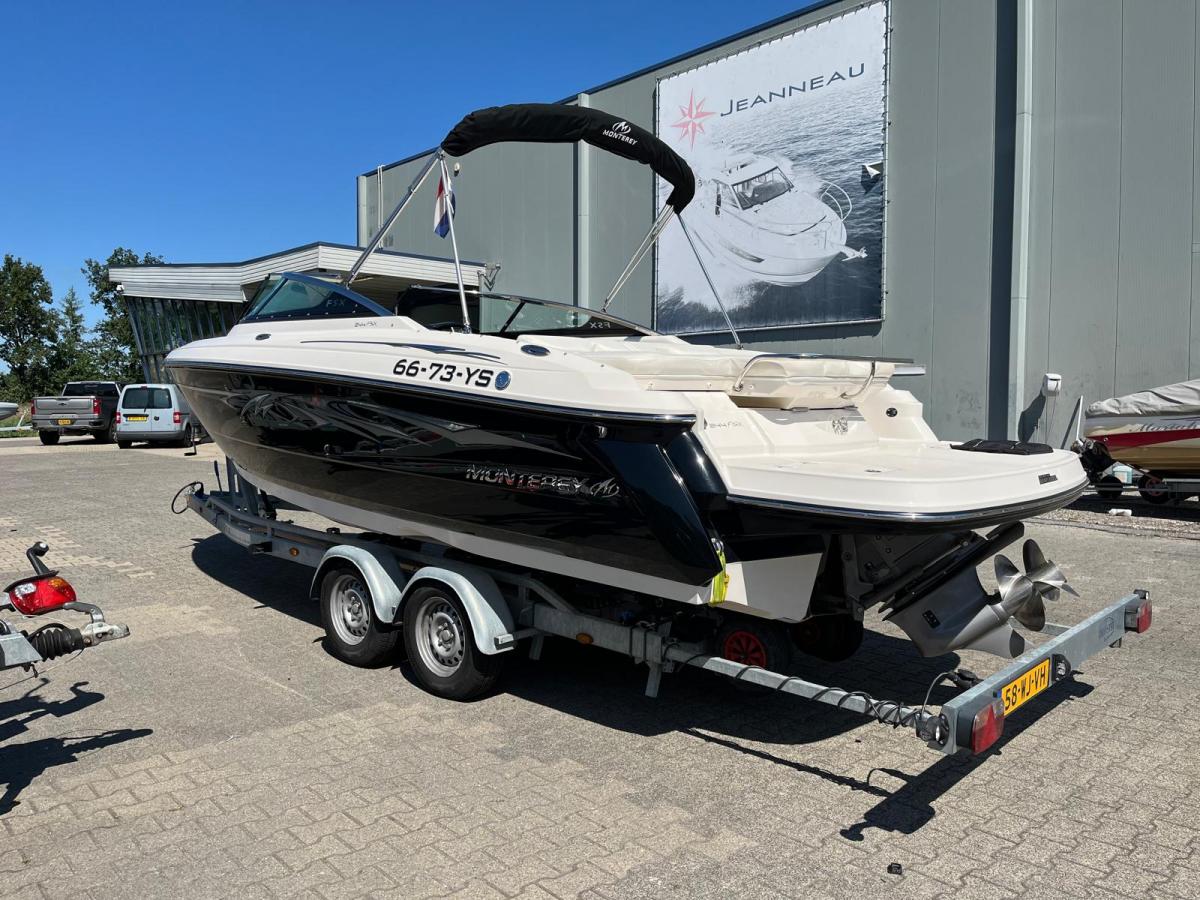 Monterey 244 FSX  Bowrider — foto 2 van 20