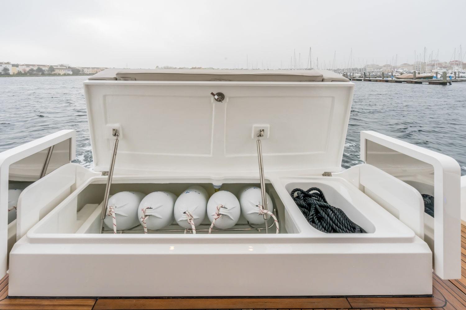 Fairline Squadron 50 — foto 43 van 52