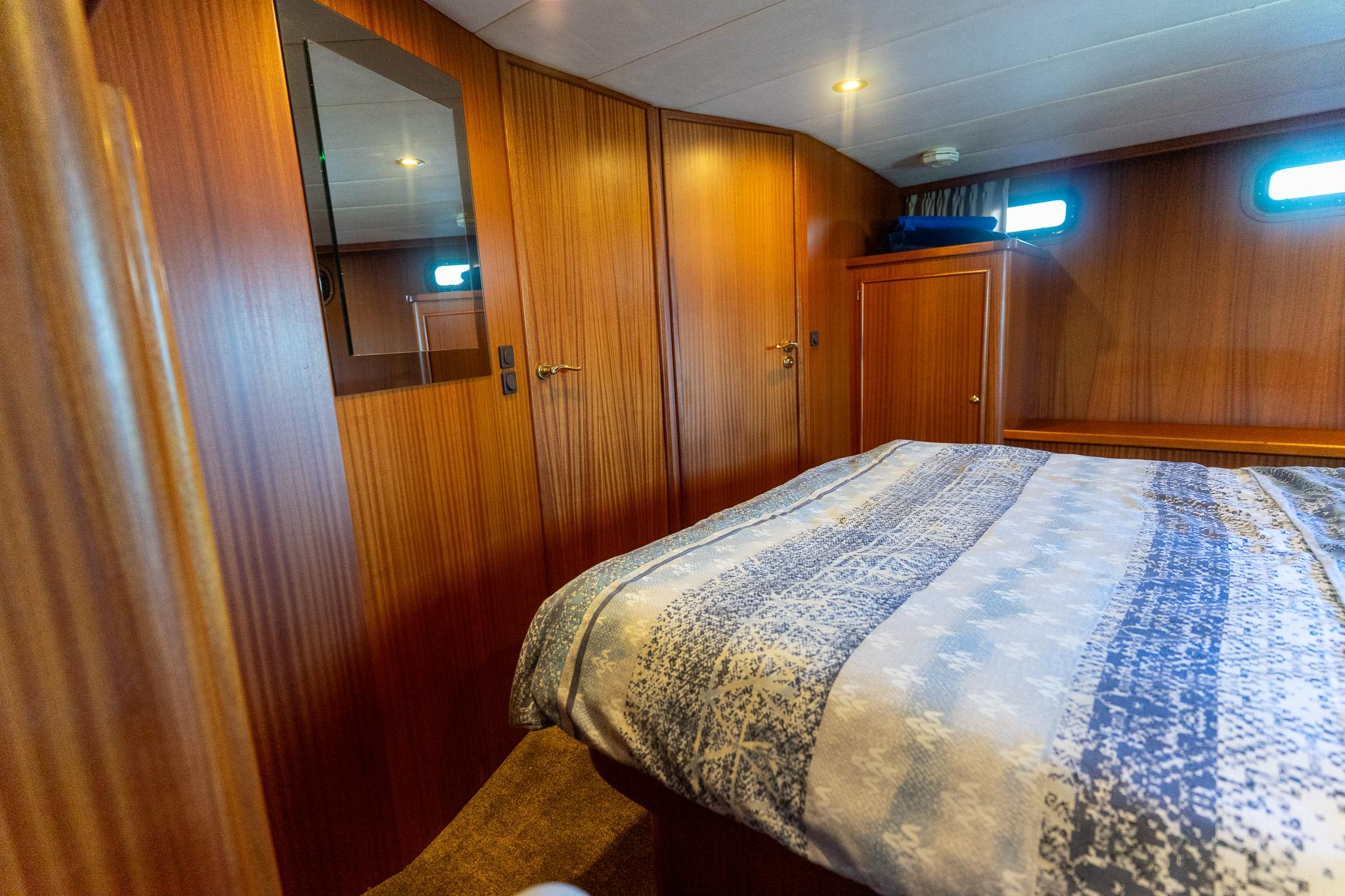 Valkkruiser Voyager 1550 — foto 42 van 45