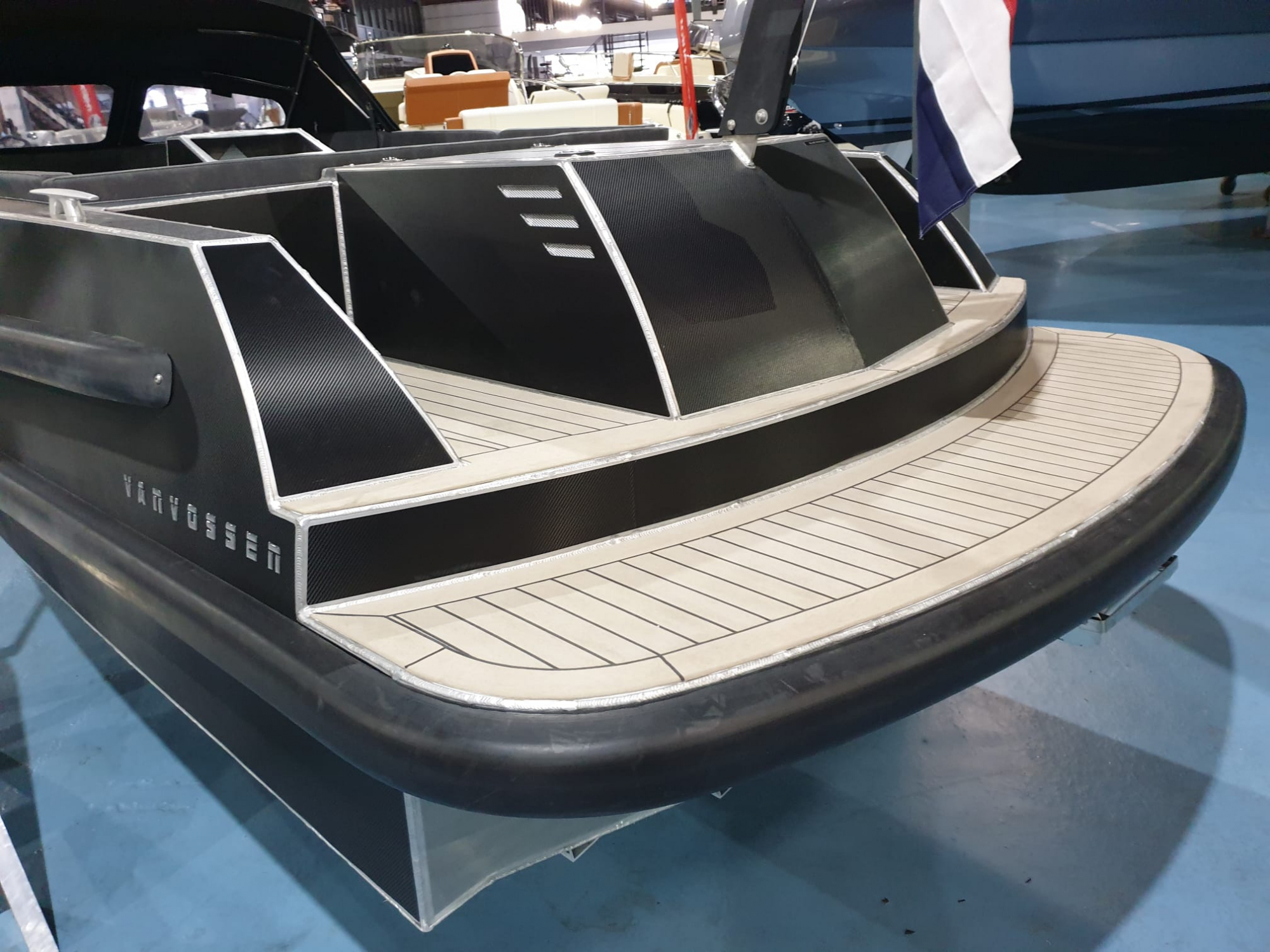 Van Vossen VanVossen Tender 700 sport met Honda 100 pk op voorraad — foto 6 van 6