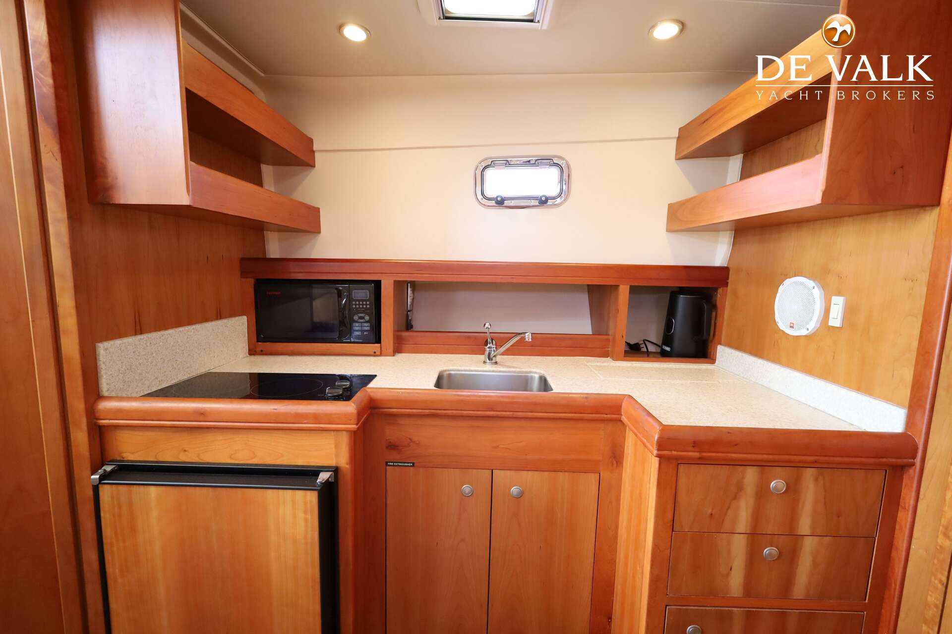 Mainship 34 Rumrunner II — foto 27 van 41