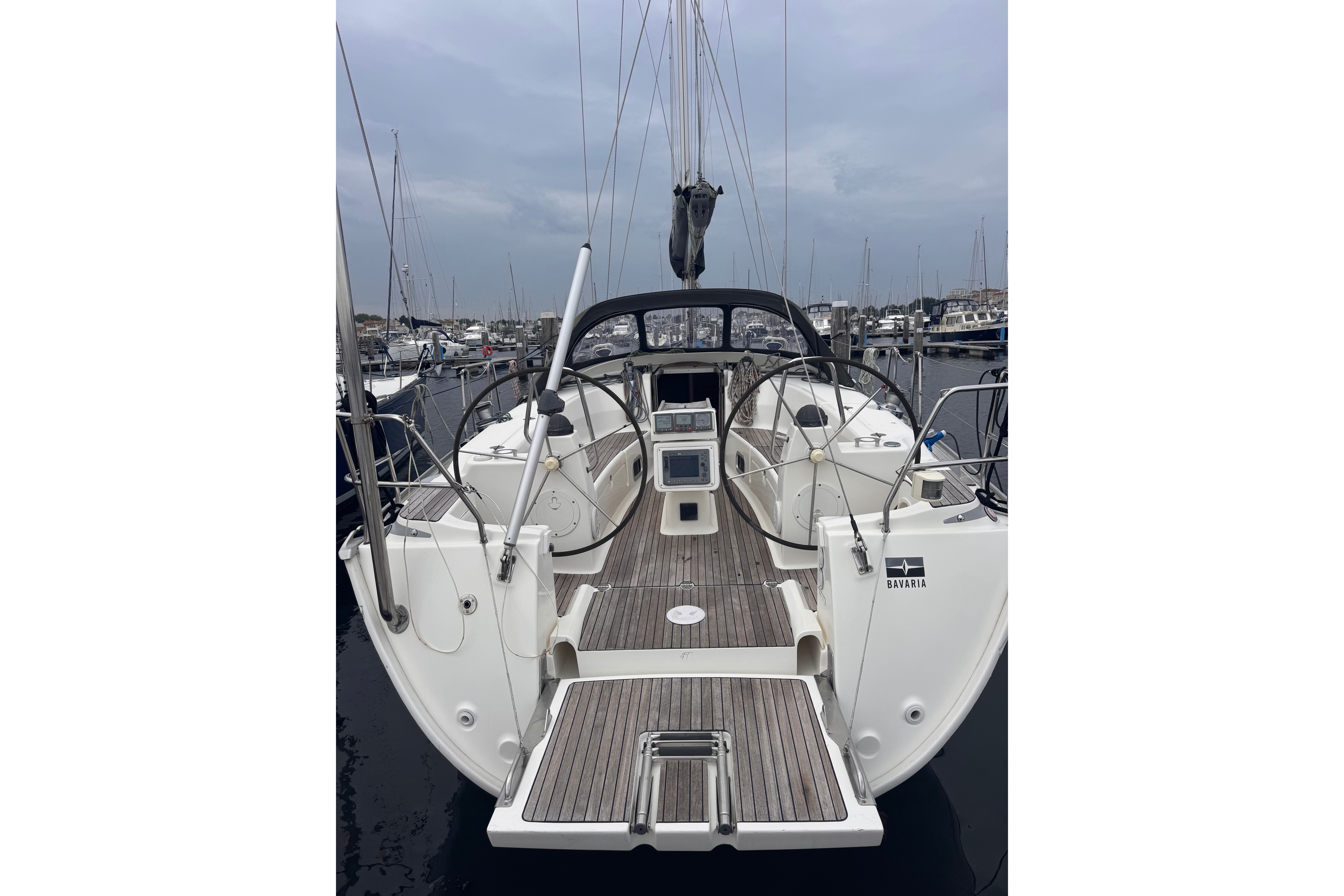 Bavaria 40 Holiday — foto 7 van 11