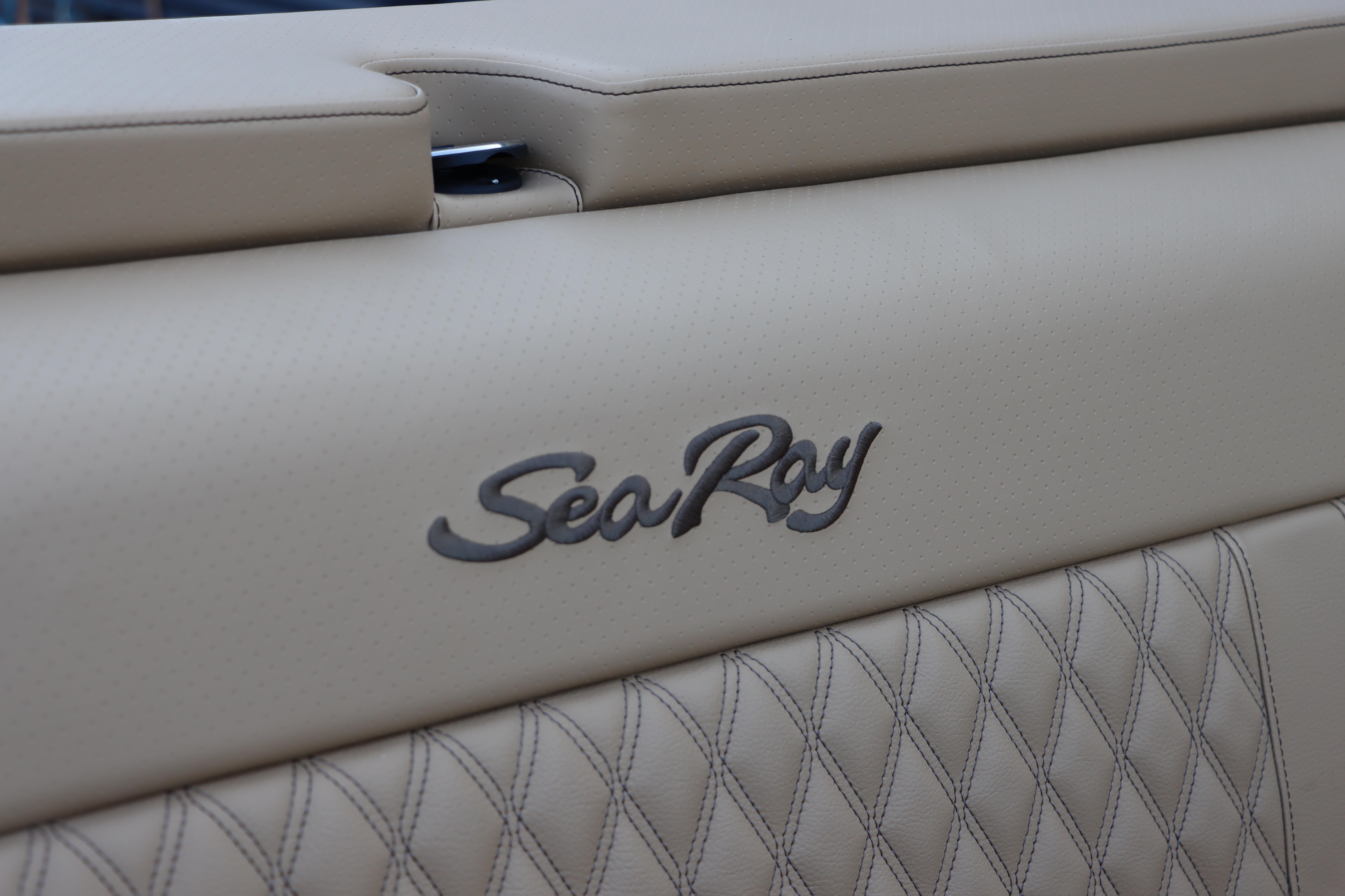 Sea Ray SLX 250 — foto 35 van 39