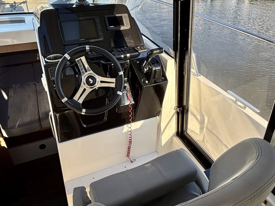 Beneteau Antares 9 — foto 21 van 29