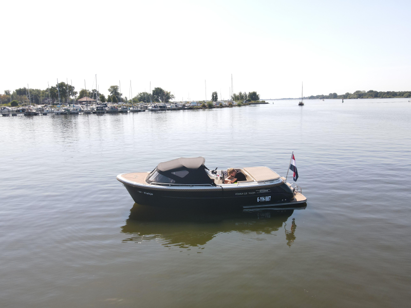 Primeur FULL OPTION 615 Tender + 60pk Honda 2025 — foto 2 van 11