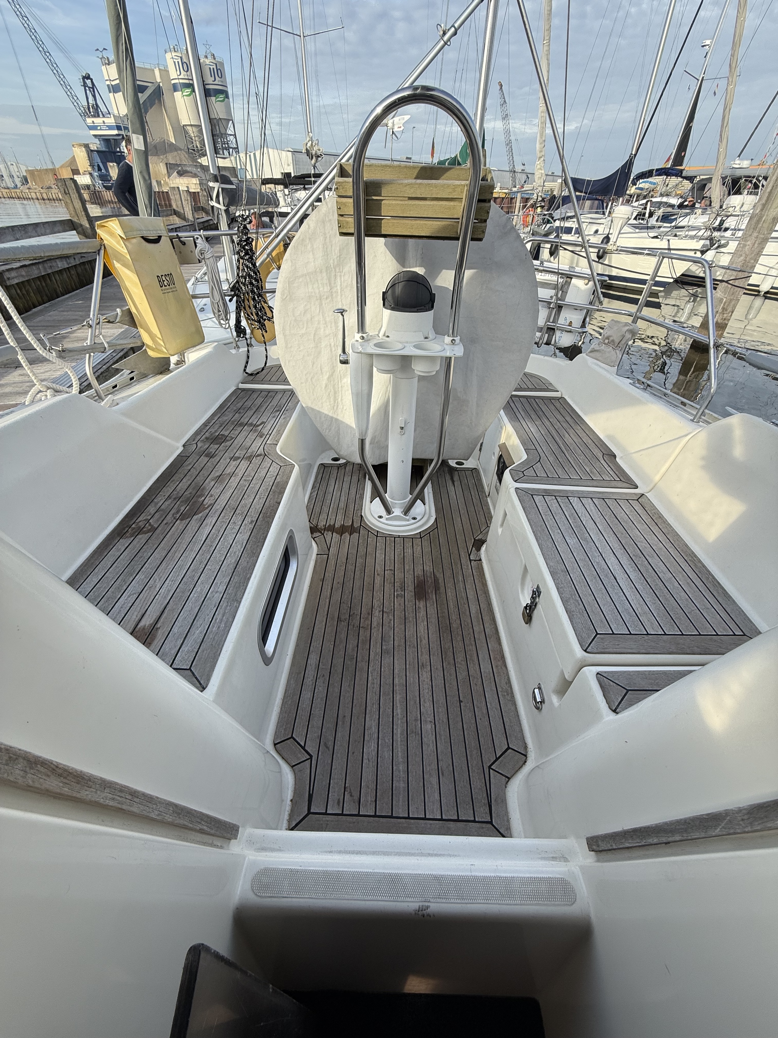 Hanse 341 — foto 16 van 27
