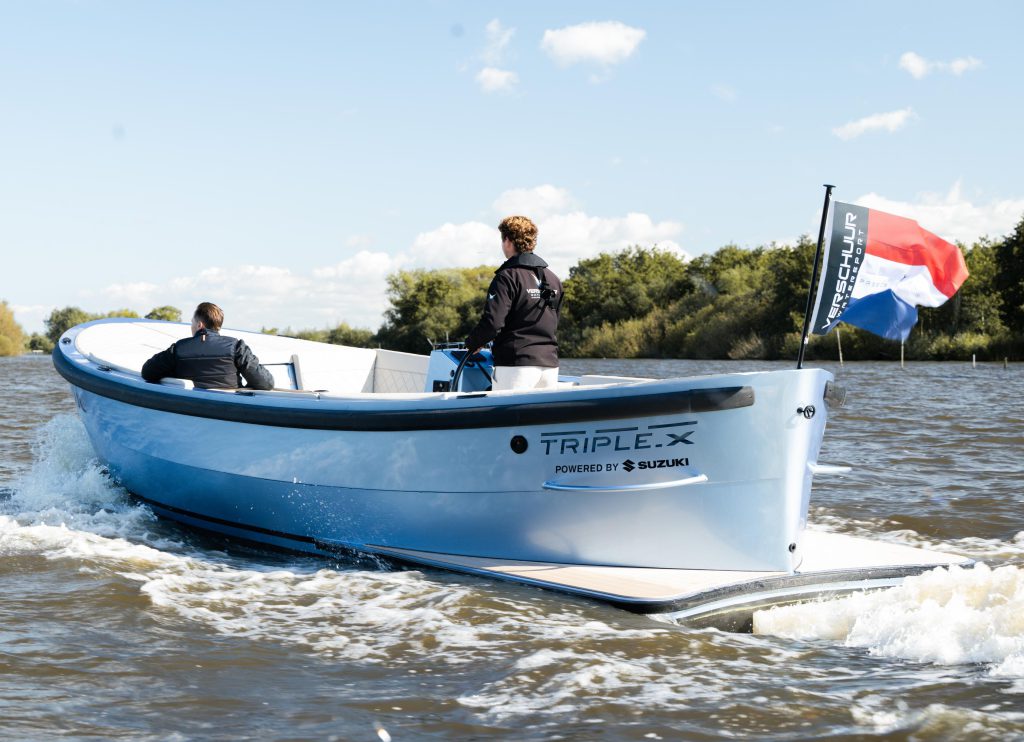 Triple X Ibiza edition incl 300 Pk en luxe opties — foto 6 van 13